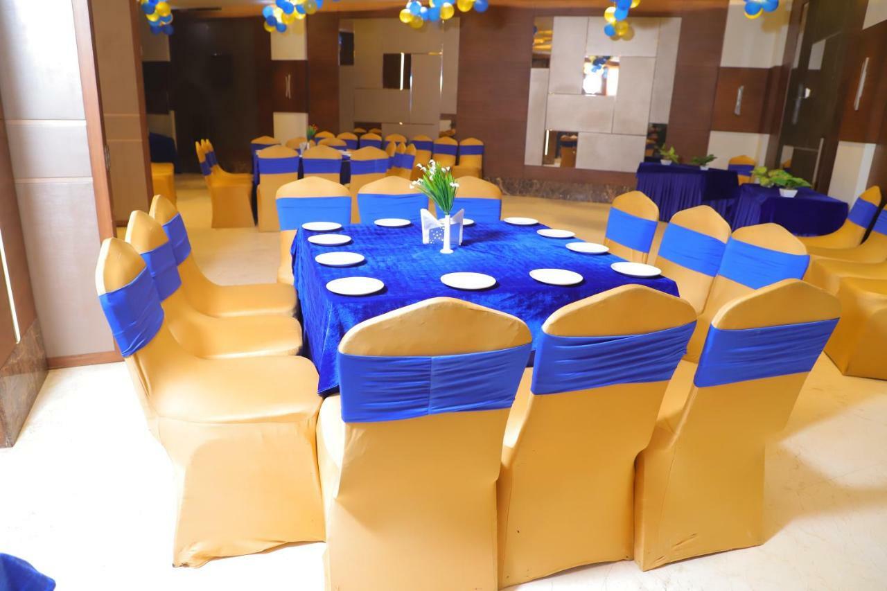 Maple Grand Hotel Agra  Exterior photo
