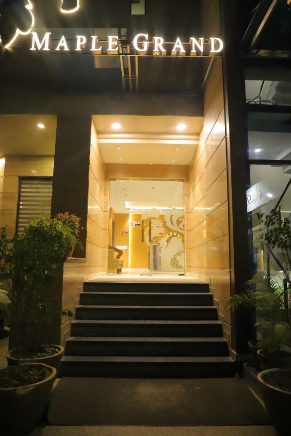 Maple Grand Hotel Agra  Exterior photo
